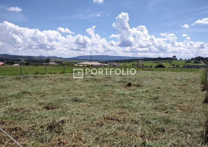 Terreno à venda, 1500 m² por R$ 270.000 - Residencial Nova Canaã - Trindade/Goiás