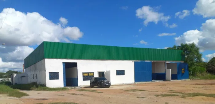 GALPÃO À VENDA | 1.100 m² | BR-116 | LAGOA DAS FLORES | VDC BA