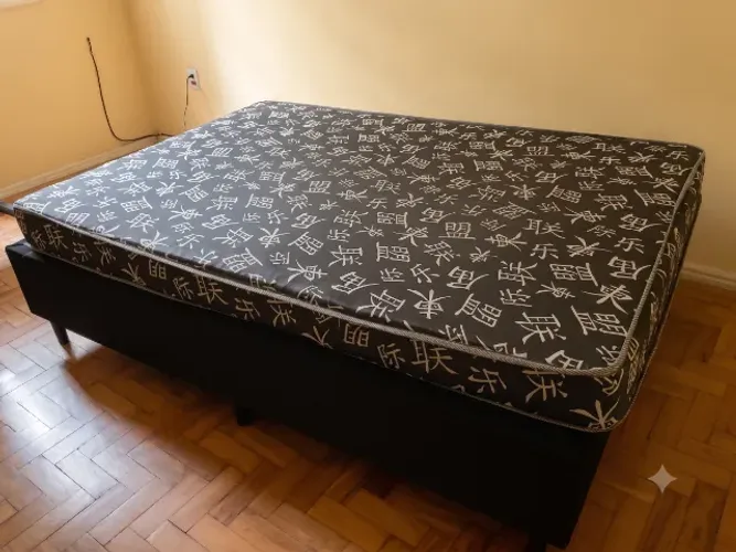 Base Cama Box + Colchão Solteirão - Excelente Estado