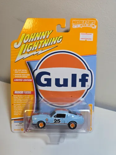 Johnny Lightning 1967 Shelby GT-500 GULF