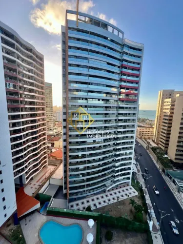 Apartamento à venda na Beira Mar de Fortaleza - Porteira fechada