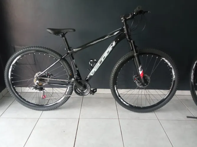Vendo bicicleta aro 29 com 6 meses de uso