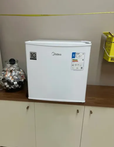 Frigobar Midea 45L Bi-Volt