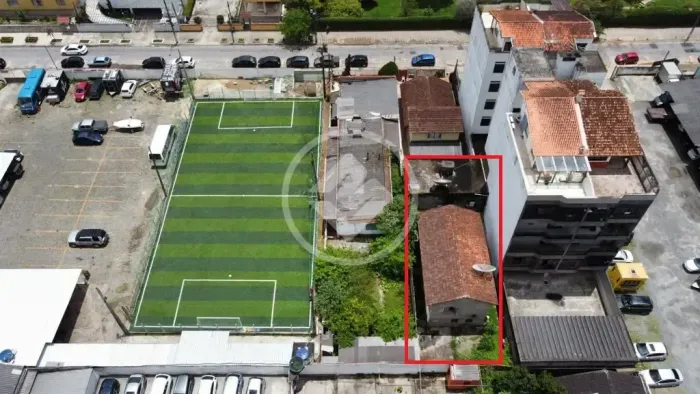 Terreno com duas casas para investimento no centro de Teresópolis à venda R$ 950 mil . cod