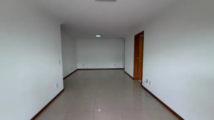 Alugo belíssimo apto Tijuca com 3 quartos - Teresópolis