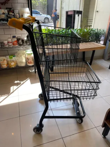 5 un Carrinho Supermercado Oppacart Design Moderno (Usado)
