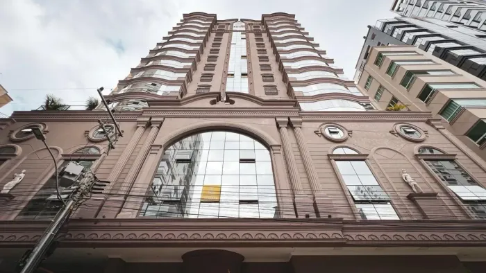 Apartamento 4 suítes, Meia Praia, Itapema, mobiliado e decorado