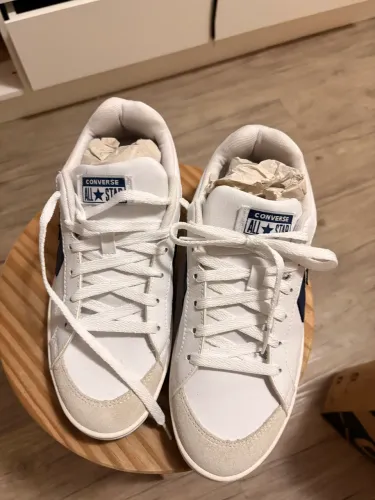 Tênis converse n40 novo
