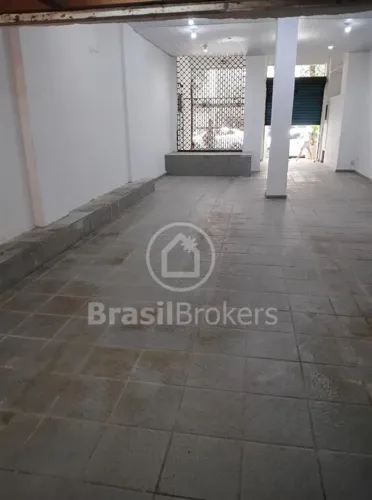 Loja com 135m² à venda em localização privilegiada no Leme.