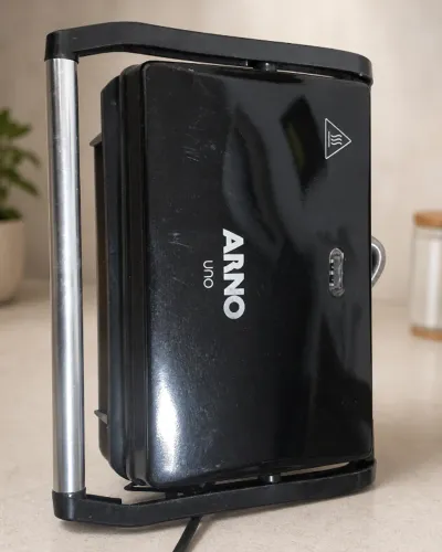 Grill e sanduicheira Arno Uno 127 V