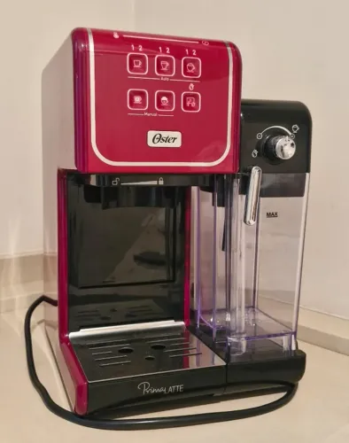 Cafeteira espresso Oster PrimaLatte Touch Red (127 V)