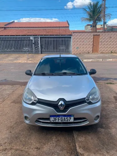 Renault Clio Authentique 1.0/1.0 Hi-power 16V 3P 2013