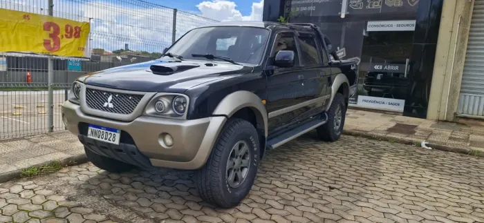 Mitsubishi L200 Outdoor GLS 2.5 4X4 CD TDI Diesel 2010