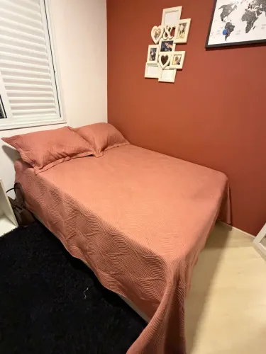 CAMA CASAL COM BAÚ