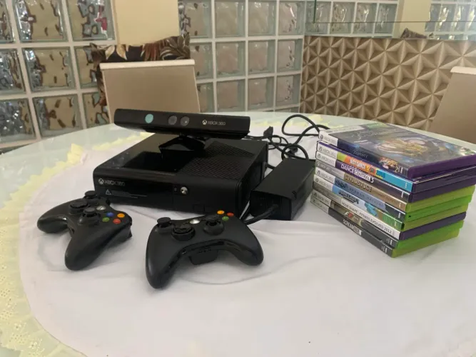 Xbox 360 Usado + Kinect + 2 Controles + 13 Jogos