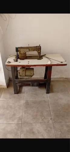 Máquina reta industrial