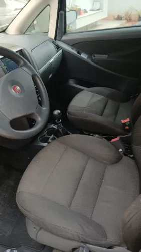 Fiat Idea ELX 1.4 MPI Fire Flex 8V 5P 2009