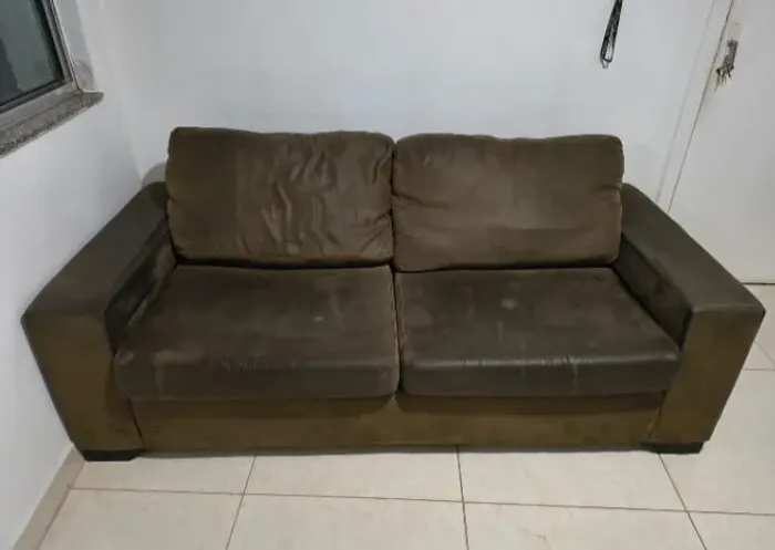 SOFÁ-CAMA USADO À VENDA - EXCELENTE OPORTUNIDADE - À RETIRAR