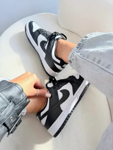 Tênis Nike dunk low panda
