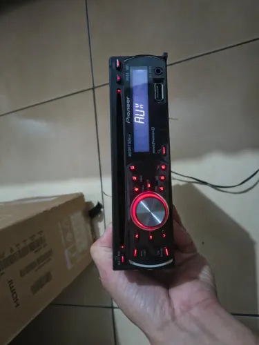 Som Pionner Deh-2250UB perfeito