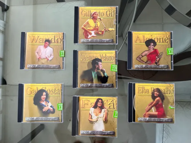 Lote com 7 CDs - Coleção Obras-Primas MPB (Originais)