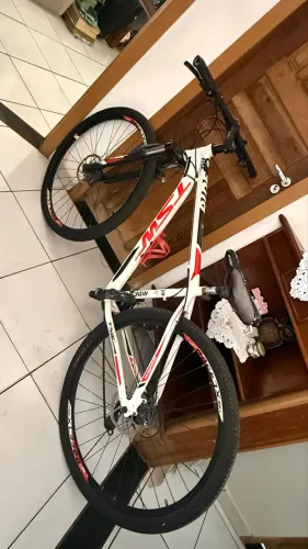 Vendo bike bem conservada