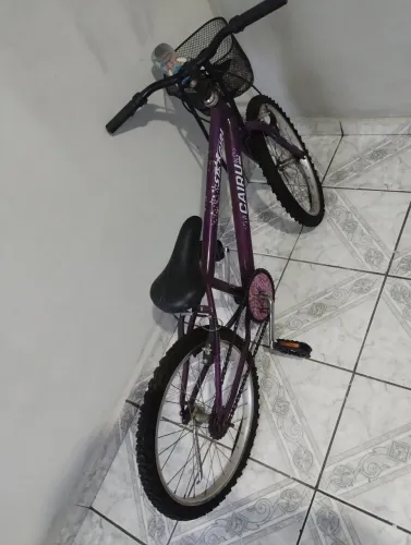 Bicicleta semi nova