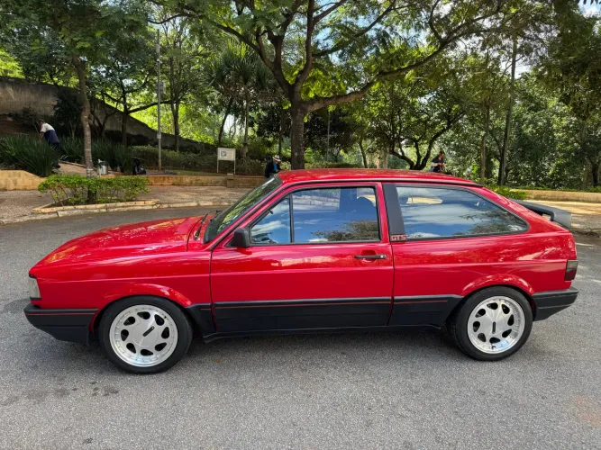 Volkswagen Gol Geração I GTS 1.8 8V Álcool Mec. 2P 1988
