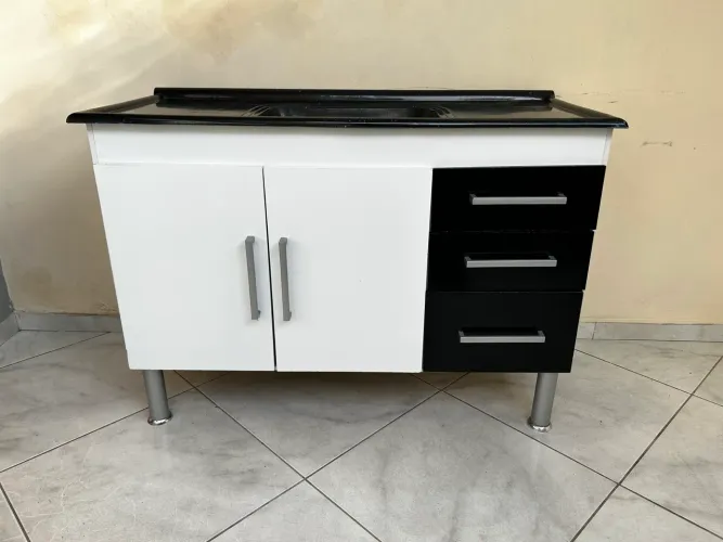 Gabinete de cozinha 1.20