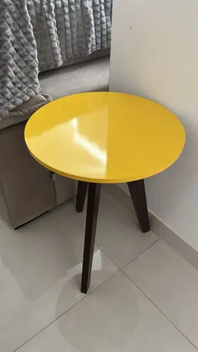 Mesinha de apoio