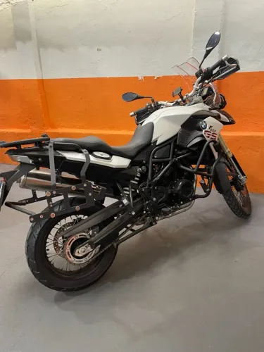 VENDO MOTO BMW/F 800 GS 2013/2014 