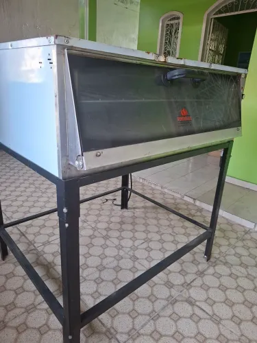Forno elétrico grande