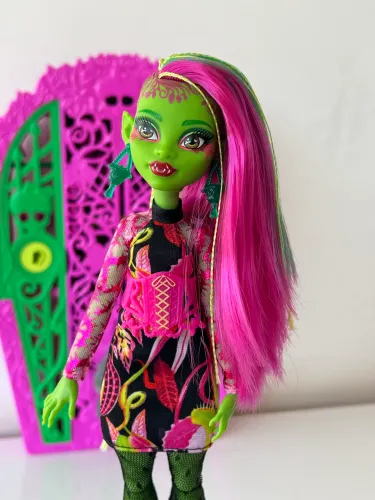 Vênus Mc Flytrap G3 Garden Mysteries MONSTER HIGH