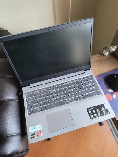 Lenovo Ryzen 3