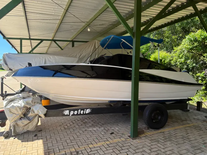 Lancha Focker 200 OPORTUNIDADE 