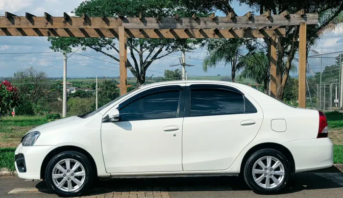 Toyota Etios X Plus Sedan 1.5 Flex 16V 4P Aut. 2019