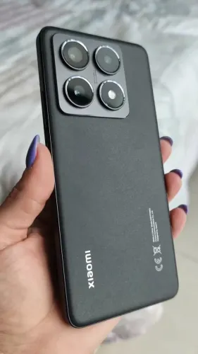 Xiaomi 14T Pro 512GB / 12GB RAM - Impecável (Câmeras Leica + 120W)