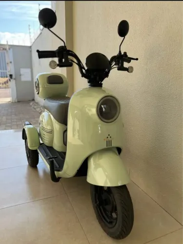 Triciclo Elétrico MIA - Entrada + 18x S/juros!