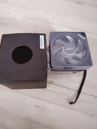 Cooler AMD Wraith Prisma Original 105w Rgb