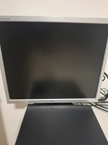 Monitor LG Flatron 
