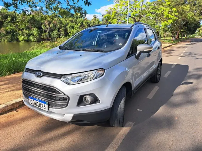 Ford Ecosport Freestyle 1.6 16V Flex 5P 2013