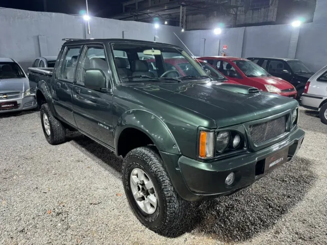 Mitsubishi L200 GLS 2.5 4X4 CD Diesel 2002