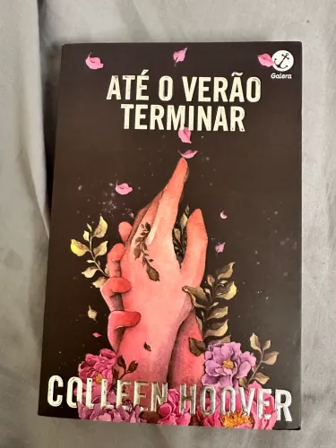 Livro Até o verão termina