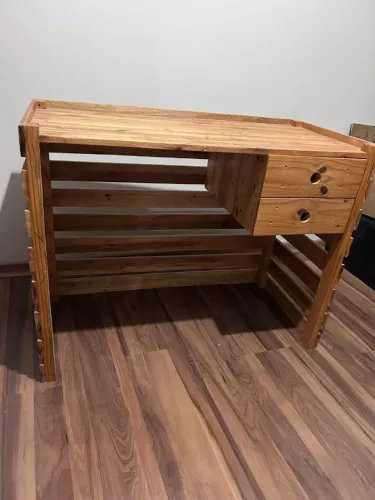 Mesa de madeira pallet