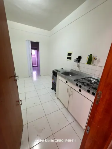 KITNET ZONA 7 EM MARINGÁ!