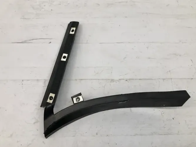 Suporte Traseiro Direito Para Choque Passat Variant 1997 00
