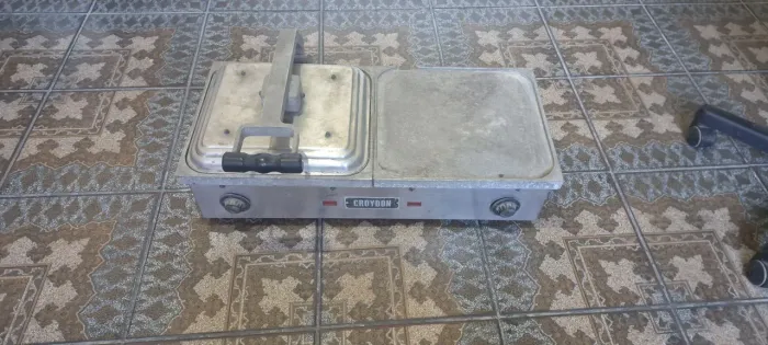 Chapa Elétrica Croydon 220volts
