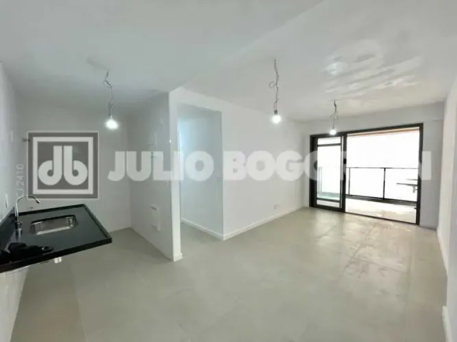 Flamengo - 2 quartos - Primeira locação - garagem - Infra total