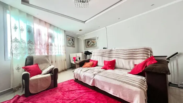 Casa residencial à venda em Santos (Bairro Caneleira) | 2 quartos, suíte, porcelanato e va