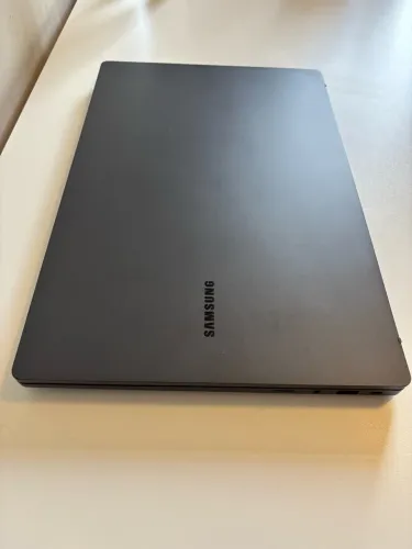 Galaxy Book 2 i7